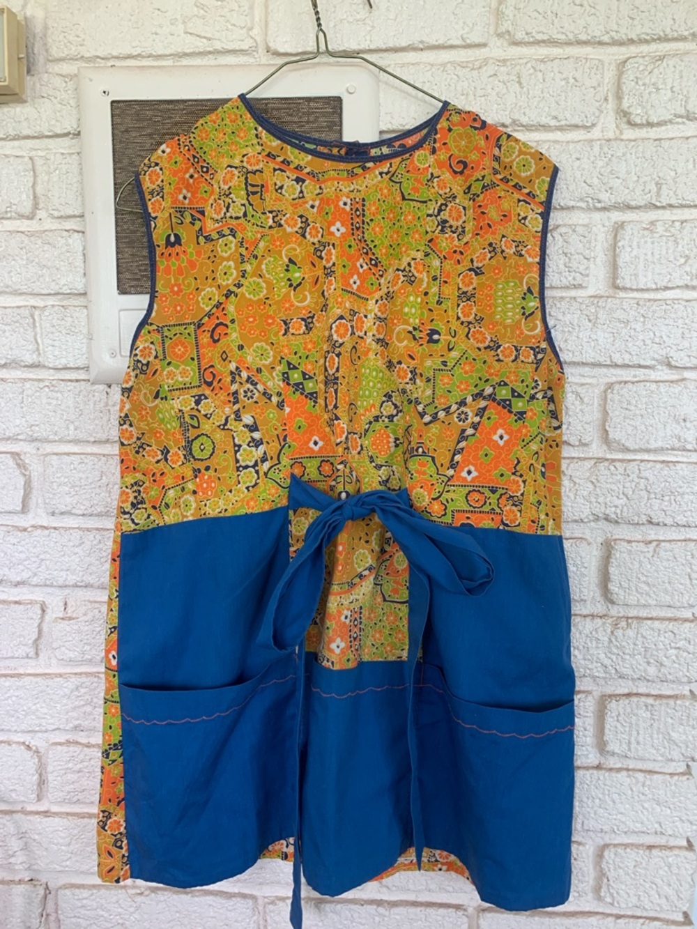Vintage 70s Blue & Orange Patchwork Tie-Back apron